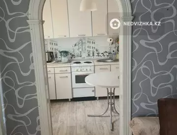 3-комнатная квартира, этаж 3 из 5, 49 м²