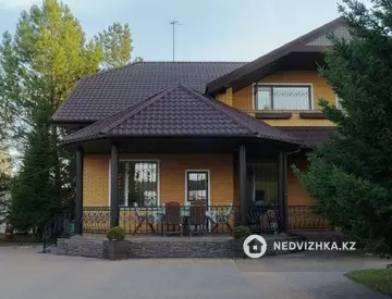 5-комнатный дом, 12 соток, 484 м²