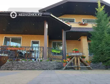 5-комнатный дом, 12 соток, 484 м²