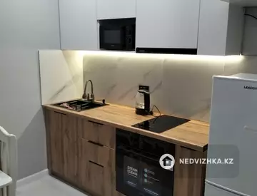 2-комнатная квартира, этаж 9 из 9, 38 м², на длительный срок