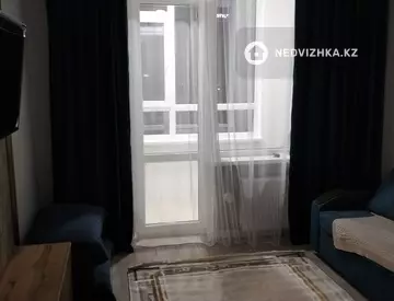 2-комнатная квартира, этаж 9 из 9, 38 м², на длительный срок