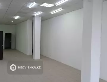 Офисное помещение, этаж 2 из 2, в жилом доме, 115 м²