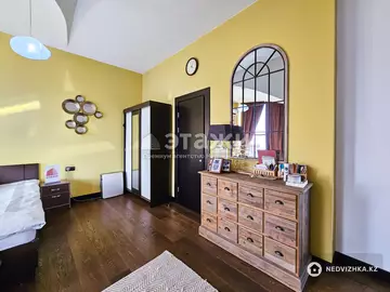 5-комнатная квартира, этаж 20 из 21, 268 м²