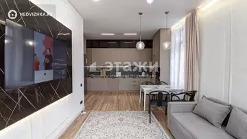 3-комнатная квартира, этаж 3 из 3, 100 м², на длительный срок