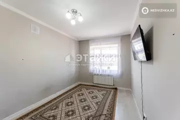 2-комнатная квартира, этаж 3 из 10, 55 м²