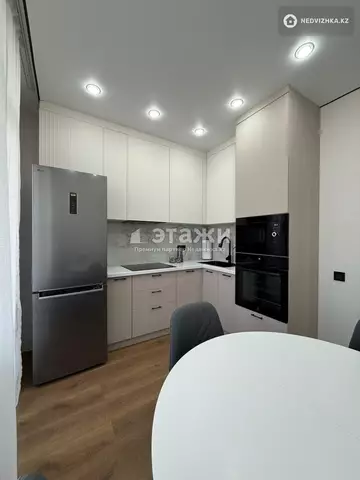 2-комнатная квартира, этаж 3 из 12, 50 м²