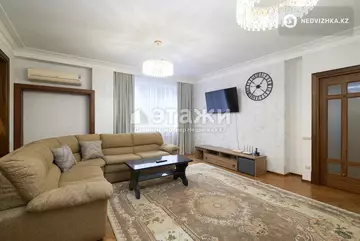 4-комнатная квартира, этаж 5 из 10, 144 м²