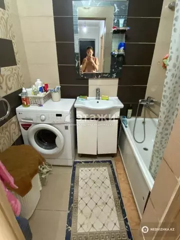 2-комнатная квартира, этаж 9 из 10, 50 м²
