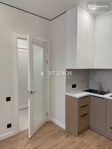 2-комнатная квартира, этаж 3 из 12, 37 м²