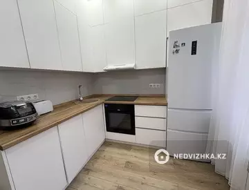 1-комнатная квартира, этаж 3 из 9, 36 м²