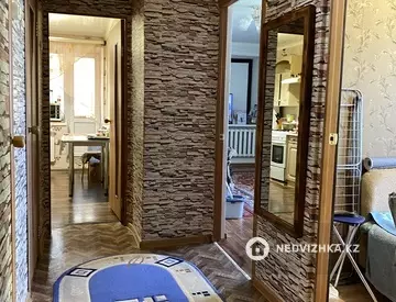2-комнатная квартира, этаж 3 из 3, 48 м²