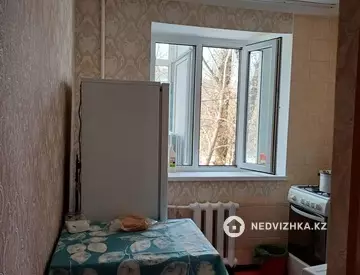 2-комнатная квартира, этаж 2 из 4, 45 м²