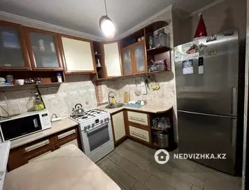 2-комнатная квартира, этаж 4 из 4, 46 м²