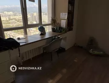 2-комнатная квартира, этаж 15 из 19, 56 м²