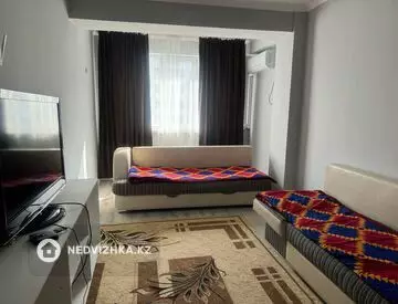 1-комнатная квартира, этаж 9 из 13, 48 м²