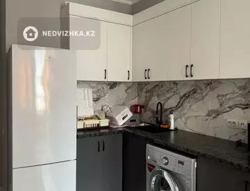 1-комнатная квартира, этаж 9 из 13, 48 м²