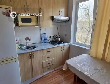 2-комнатная квартира, этаж 4 из 4, 45 м²