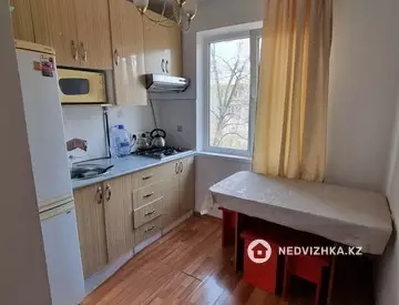2-комнатная квартира, этаж 4 из 4, 45 м²