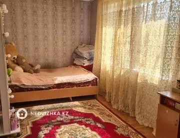2-комнатная квартира, этаж 4 из 4, 45 м²