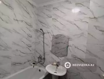 1-комнатная квартира, этаж 2 из 4, 33 м²