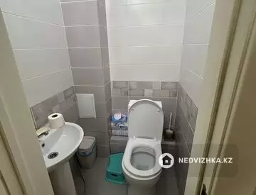 2-комнатная квартира, этаж 8 из 9, 60 м²