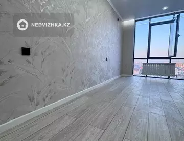 3-комнатная квартира, этаж 6 из 7, 90 м²