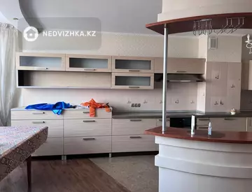 4-комнатная квартира, этаж 10 из 14, 162 м²
