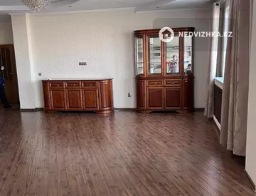 4-комнатная квартира, этаж 10 из 14, 162 м²