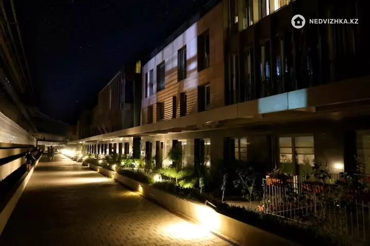 134 м², 3-комнатная квартира, этаж 2 из 4, 134 м², изображение - 1
