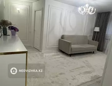 3-комнатная квартира, этаж 4 из 4, 55 м²