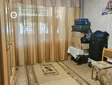 4-комнатная квартира, этаж 1 из 5, 80 м²