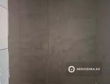 3-комнатная квартира, этаж 9 из 9, 77 м²