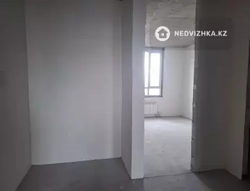 3-комнатная квартира, этаж 9 из 9, 77 м²