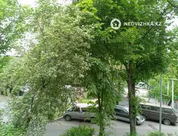 1-комнатная квартира, этаж 2 из 4, 50 м², на длительный срок