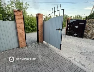 4-комнатный дом, 0.6 соток, 112 м²