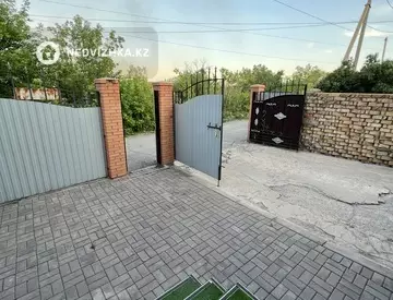 4-комнатный дом, 0.6 соток, 112 м²