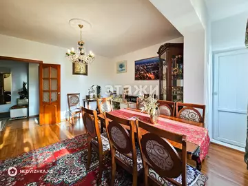 4-комнатная квартира, этаж 3 из 12, 88 м²