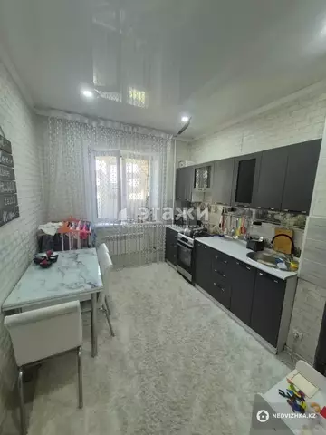 1-комнатная квартира, этаж 4 из 5, 33 м²