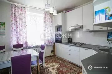 5-комнатная квартира, этаж 5 из 5, 110 м²