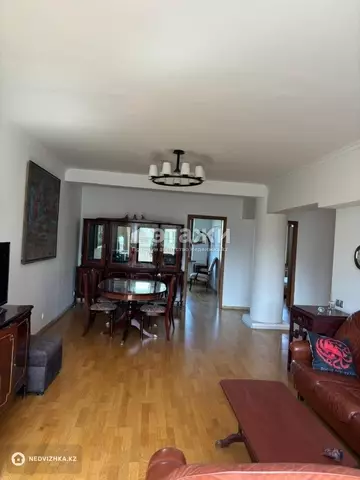 3-комнатная квартира, этаж 5 из 5, 95 м²
