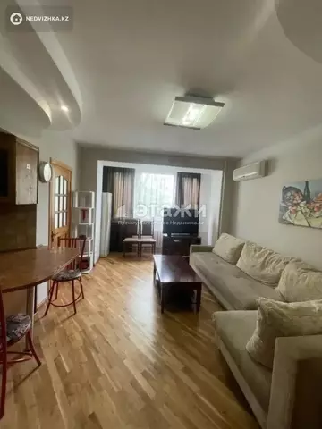71 м², 2-комнатная квартира, этаж 3 из 5, 71 м², на длительный срок, изображение - 0