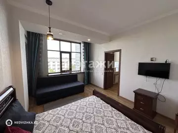 2-комнатная квартира, этаж 4 из 14, 50 м², на длительный срок