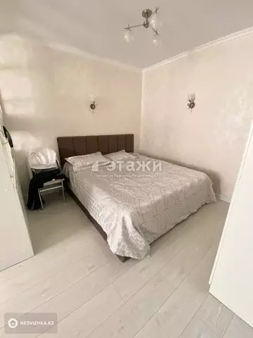 1-комнатная квартира, этаж 4 из 12, 49 м²