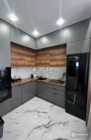 3-комнатная квартира, этаж 21 из 23, 90 м²