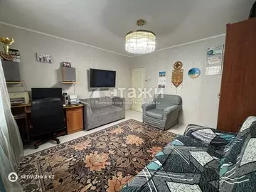 4-комнатная квартира, этаж 3 из 5, 87 м²