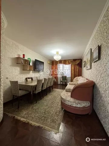 4-комнатная квартира, этаж 3 из 5, 87 м²