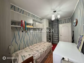 4-комнатная квартира, этаж 3 из 5, 87 м²