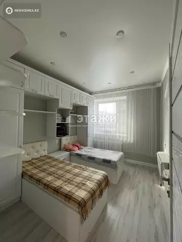 3-комнатная квартира, этаж 8 из 9, 74 м²