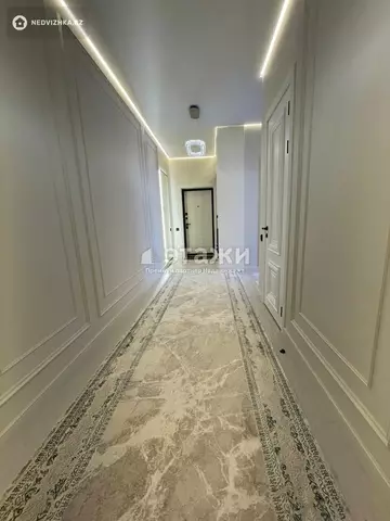 4-комнатная квартира, этаж 10 из 14, 125 м²