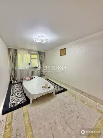3-комнатная квартира, этаж 1 из 5, 57 м²